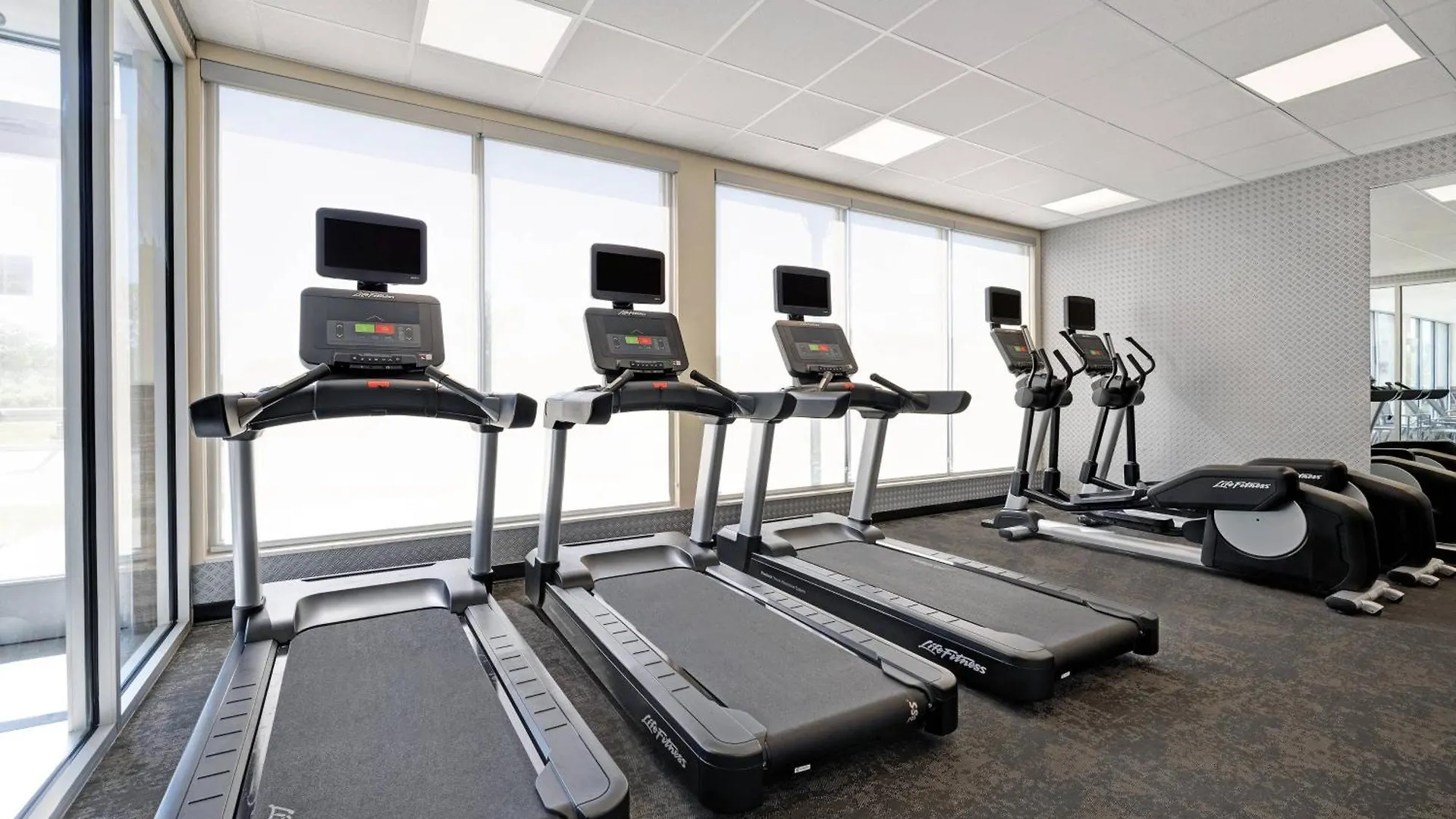 Fairfield By Marriott Inn & Suites Denver Airport At Gateway Park Hotel