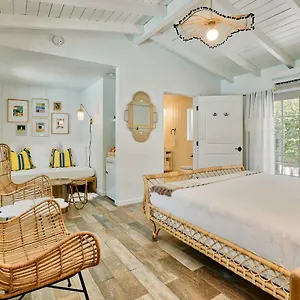**** Hotel Dive USA
