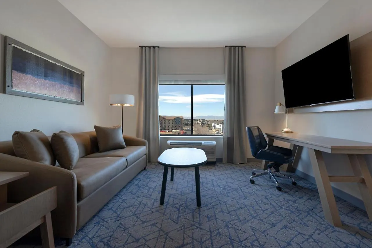 Hotel Fairfield By Marriott Inn & Suites Denver Airport At Gateway Park